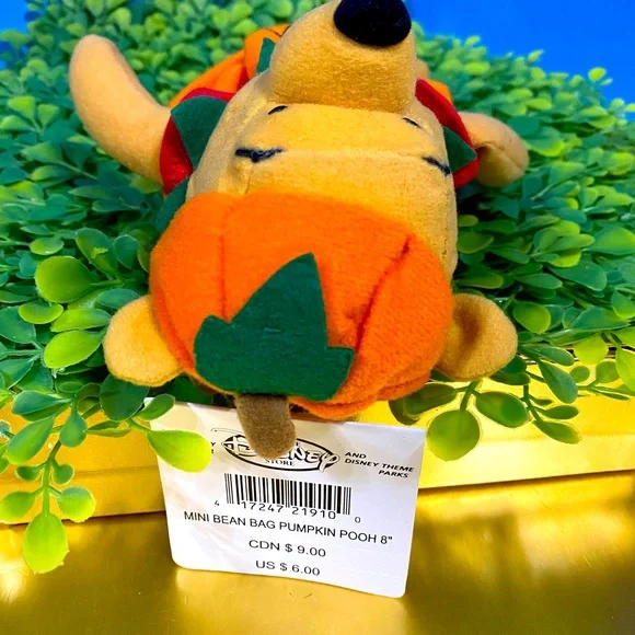 DISNEY STORE EXCLUSIVE NWT VTG HALLOWEEN PUMPKIN WINNIE THE POOH MINI BEABN BAG - Picture 6 of 11